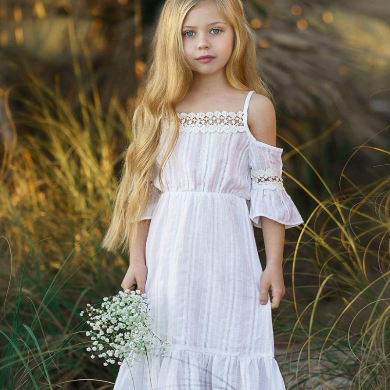 Gyerekeknyári vállú lányok ruha fehér rózsaszín fodros strand ruhák Gyerekek hercegnő koszorúslány esküvői pályázat virág gir